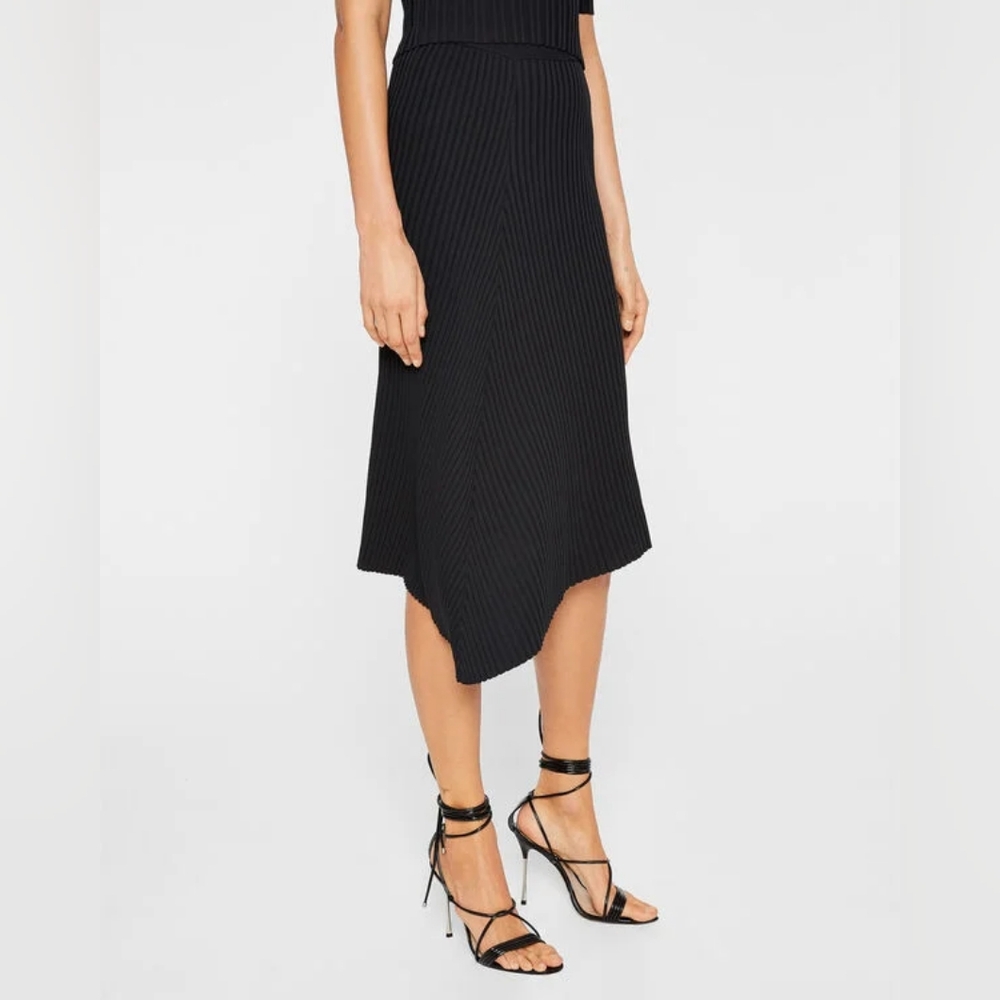 Club Monaco asymmetrical Rib Skirt, size XS